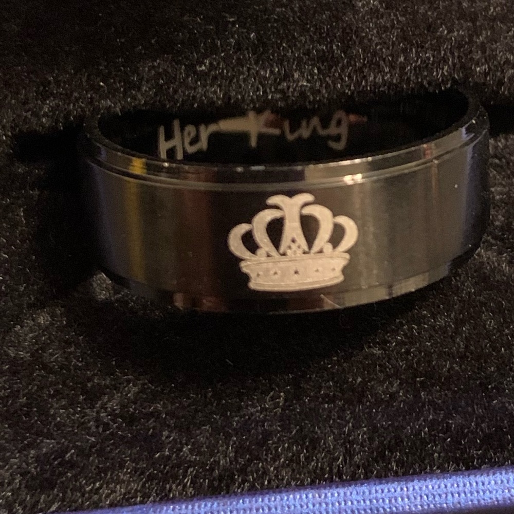 His wedding, ring with her king on the inside